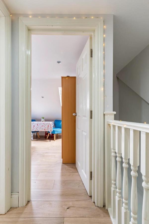 Comfystay-london Appartamento *